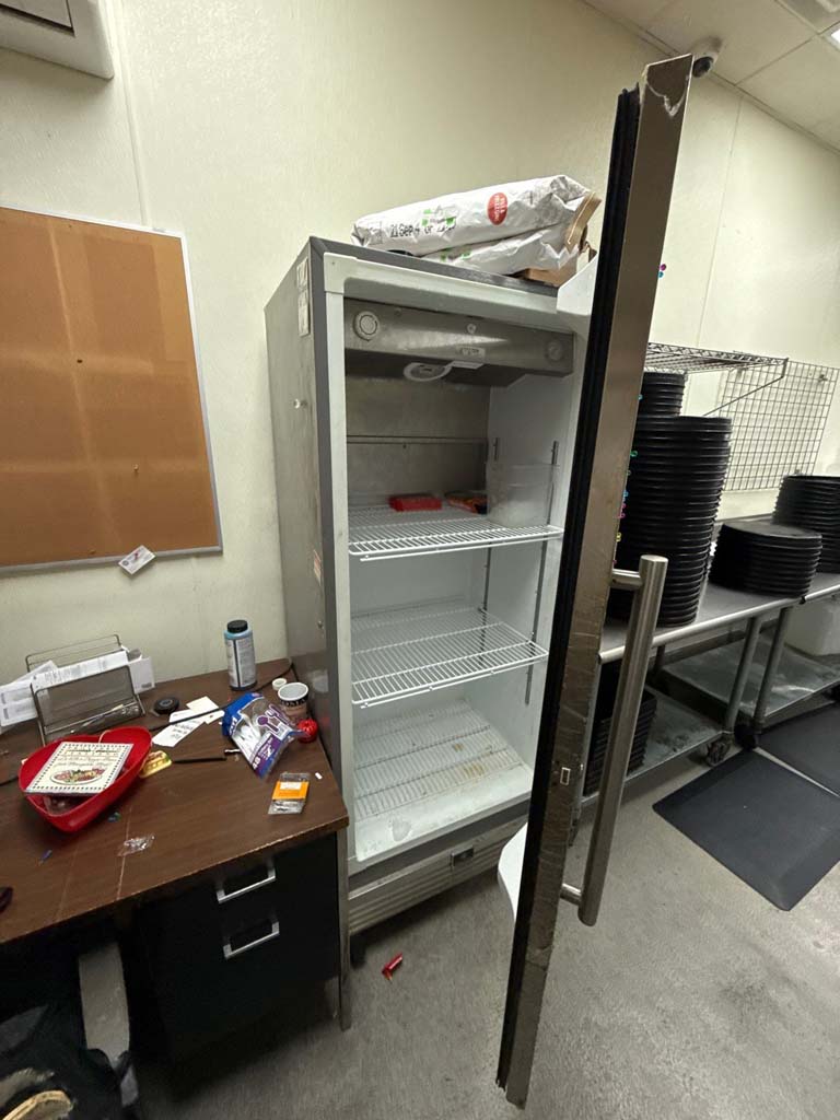 Abandoned property restaurant sale California – complete kitchen setup