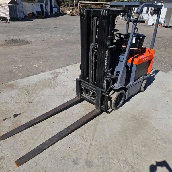 TOYOTA Electric Forklift