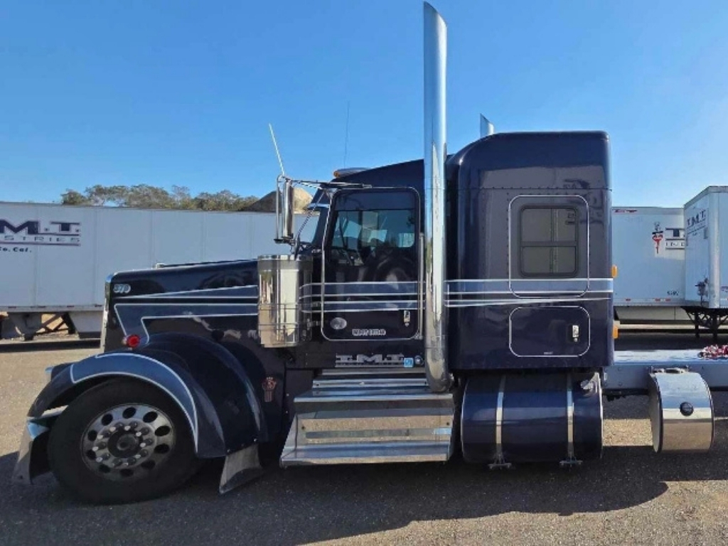 2019 Kenworth W900 Truck