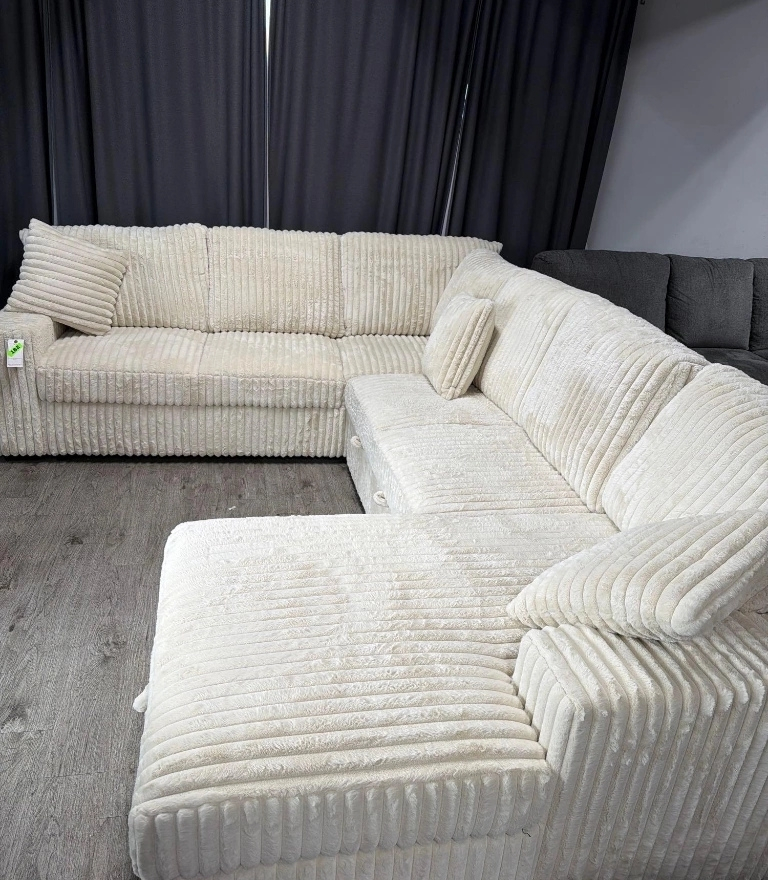 King Size Mattress – Furniture Store Auction No Reserve