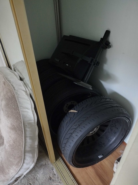 abandoned household contents auction San Diego