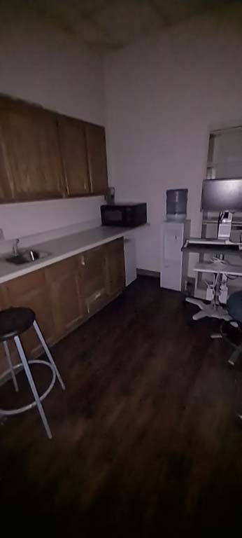 Medical workstation on wheels auction