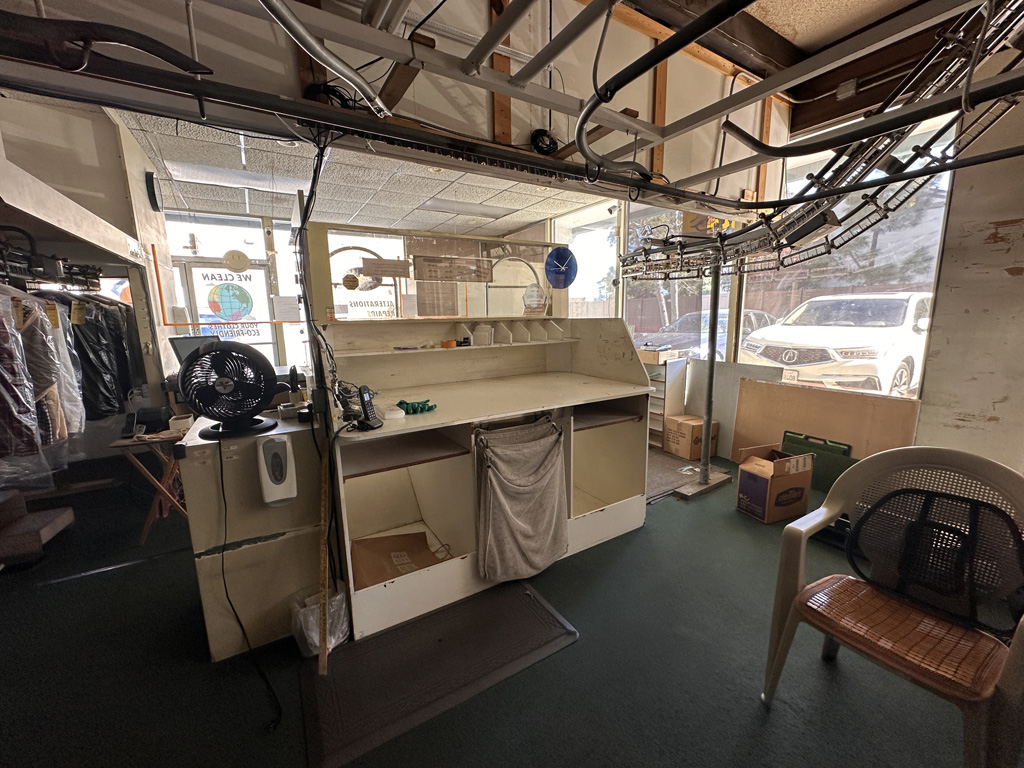 Saylor-Beall compressor dry cleaning facility