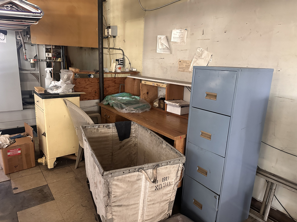 Dry cleaner startup equipment auction California